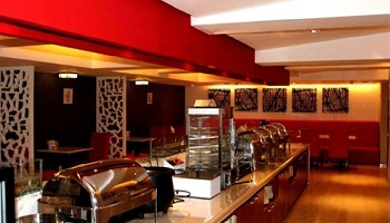 Frühstücksraum innerhalb des Restaurants - Jinjiang Star Yantai South Street Cultural Palace Hotel Yantai South Street Wenhuagong
