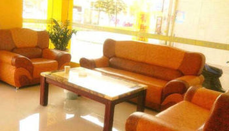 Hall - Heyi Express Hotel (Zhuhai Weichuangli Industrial Park Store)