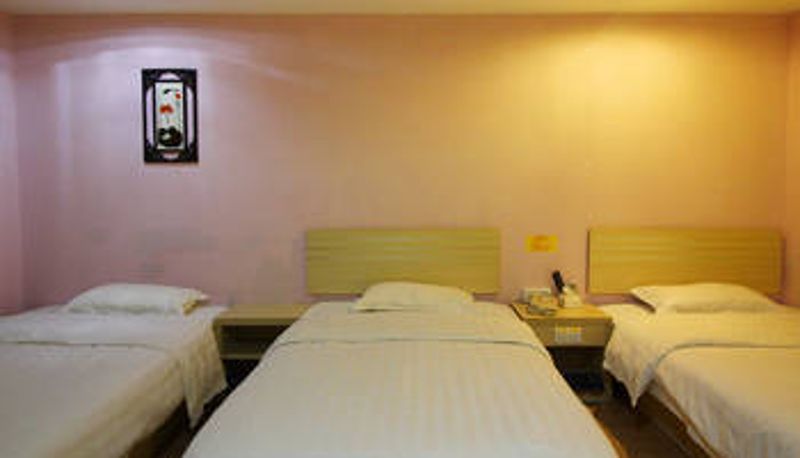 Zimmer - Heyi Express Hotel (Zhuhai Weichuangli Industrial Park Store)