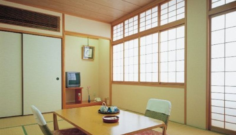 Room - HOTEL HONNOJI (Ryokan)