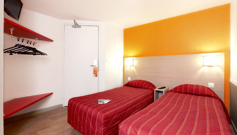 Chambre standard (double) - Première Classe CALAIS CENTRE - Gare