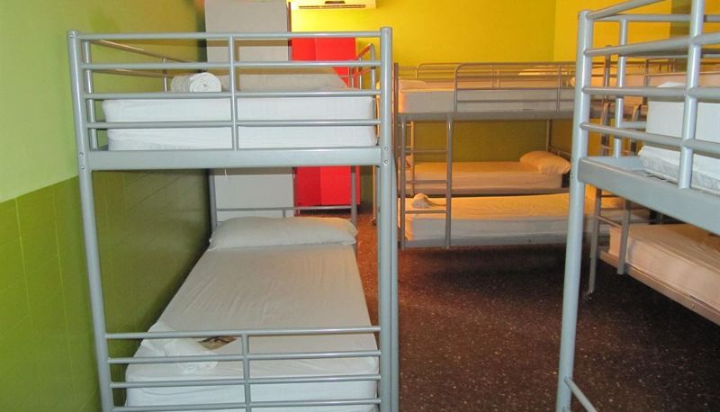 Camera standard - Yellow Nest Hostel Barcelona