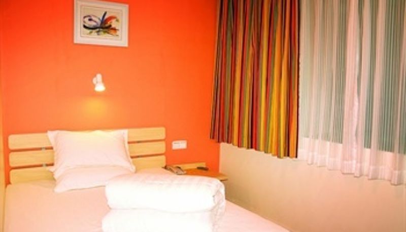 Zimmer - Haotian Hotel (Railway Station Store)