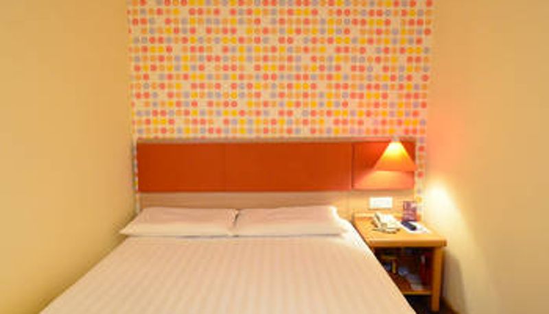 Zimmer - Home Inn (Wuhan Xunlimen Subway Station Jianghan North Road Branch)