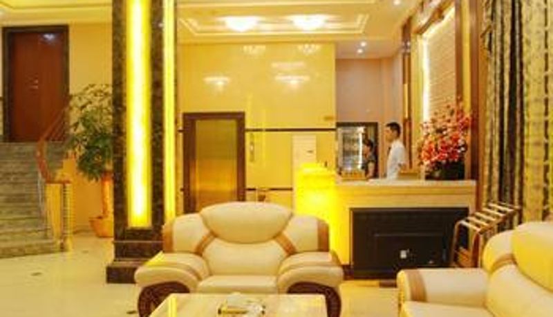 Hal - Huayi Hotel