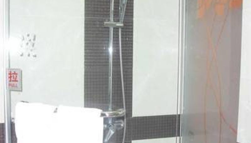 Chambre - Shanghai) Home Inn · Neo (North Bridge Subway Station Store in Minhang Development Zone
