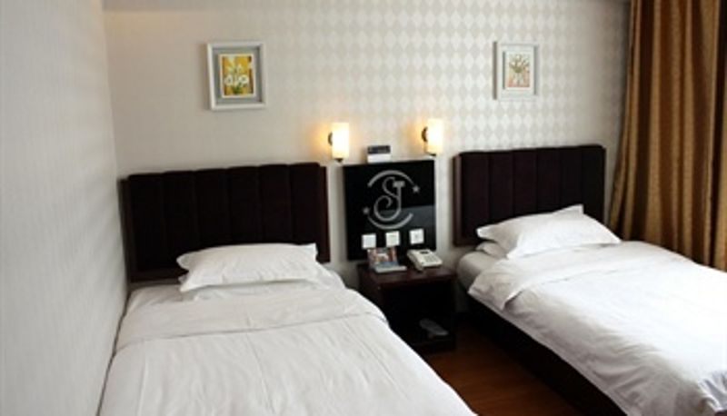 Chambre - 长春圣佳快捷商务宾馆（绿园店）