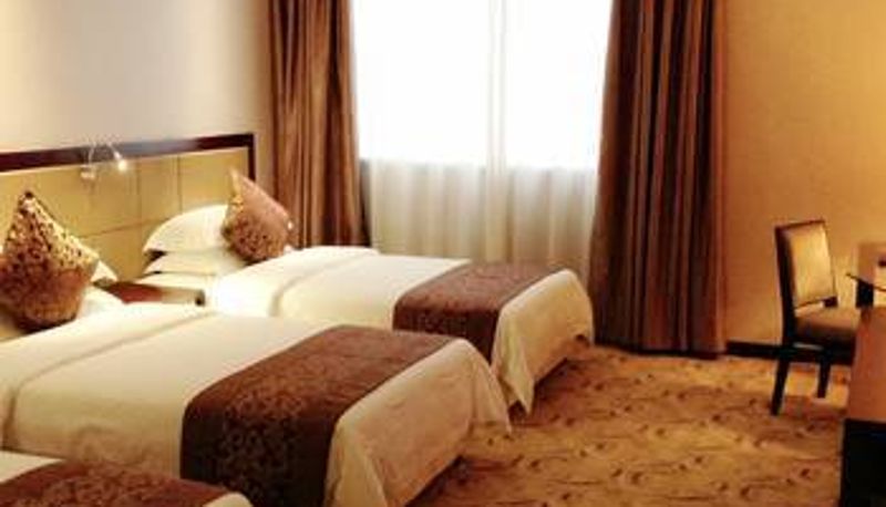 Zimmer - Bama Phoenix Hotel