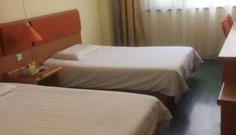 Habitación - Home Inn Hotel