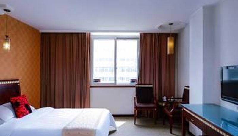 Kamer - Vienna Hotel (Chongqing Shiqiaopu subway station store)