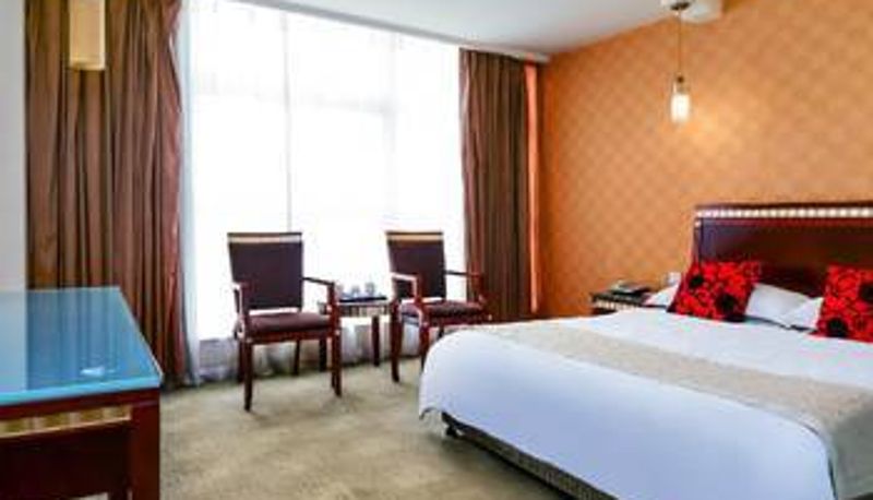 Kamer - Vienna Hotel (Chongqing Shiqiaopu subway station store)