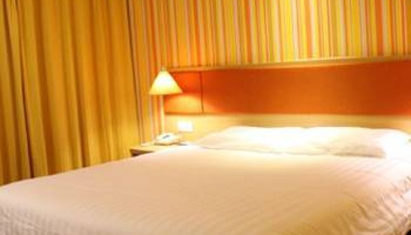Camera - Home Inn Dandong Qijing Street