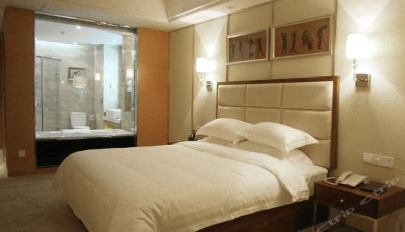 Camera business - Aoyuan Golf Hotel
