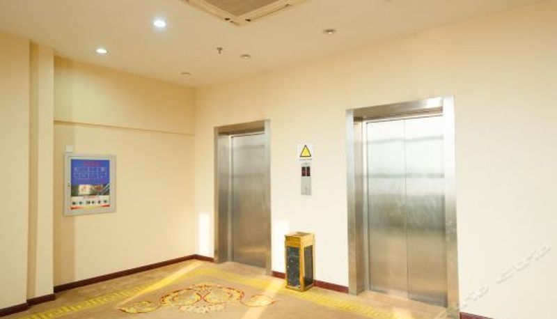 Reception - Sakula Mansyon Hotel