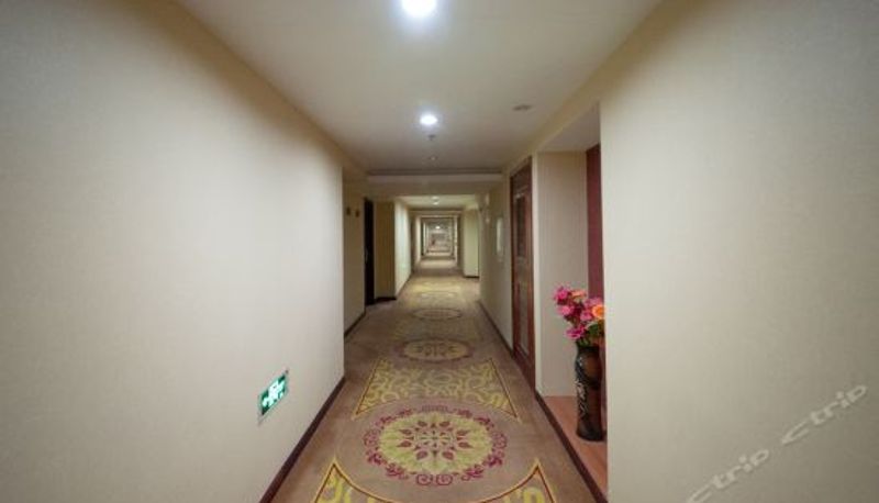 Reception - Sakula Mansyon Hotel