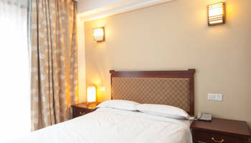 Room - Sakula Mansyon Hotel