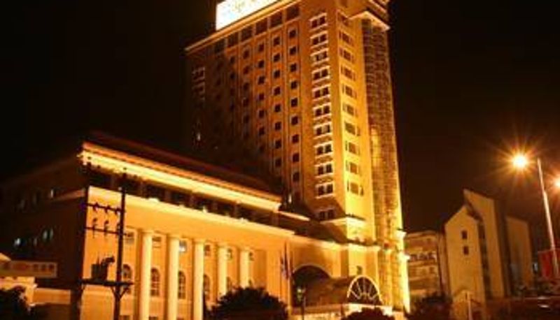 Vista exterior - Huatian Jinye Hotel