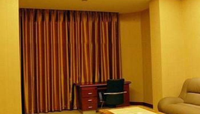 Room - Jiaotong Hotel - Turpan