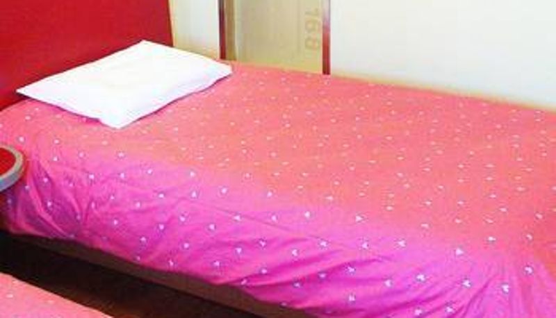 Room - Home Inn · neo (Wuhan University Guangbutun Metro Station)