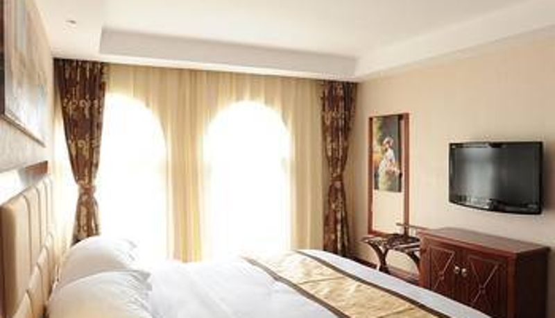 Außenansicht - Vienna Hotel (Xinzheng Xuanyuan Lake store)