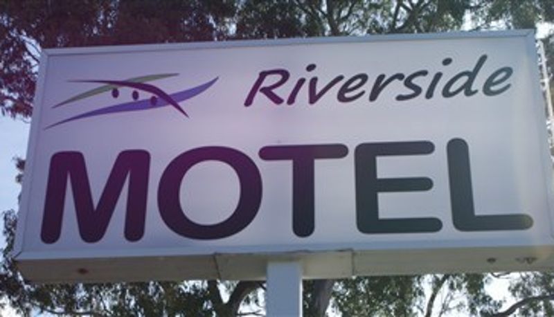 Informacje - Riverside Motel