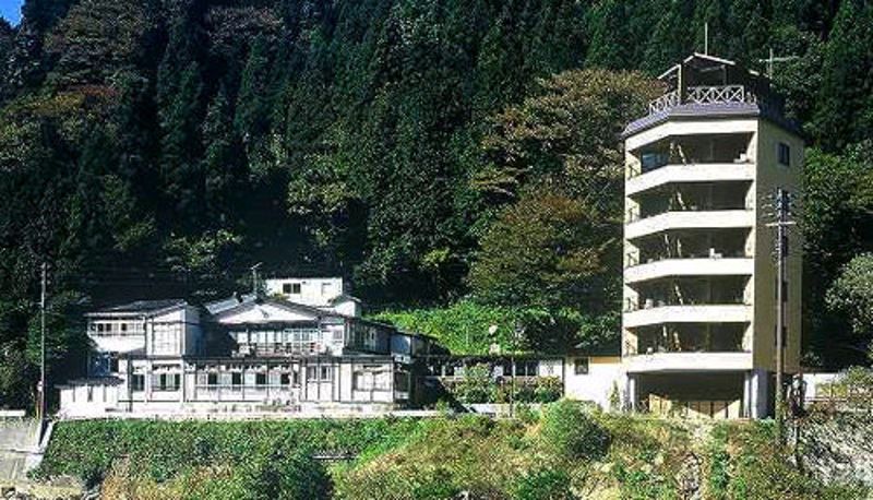 Vista exterior - (RYOKAN) Okutsuchiyu Onsenkyo Sankyo no Ideyu Kotaki Onsen