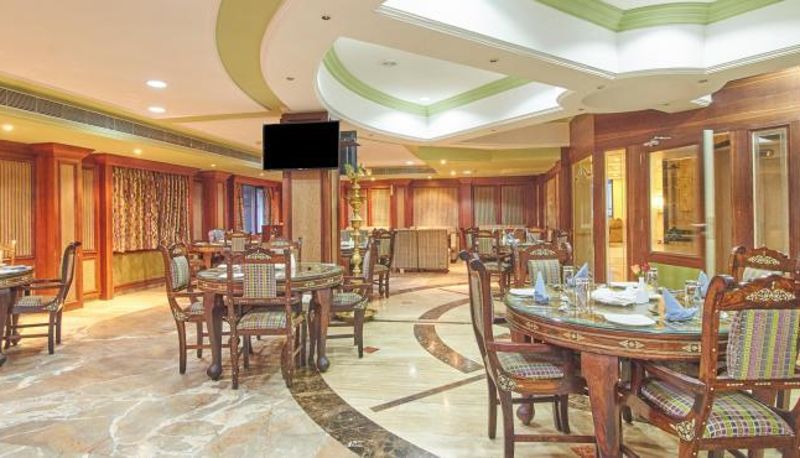 Ontbijtzaal in het restaurant - Hotel Angel