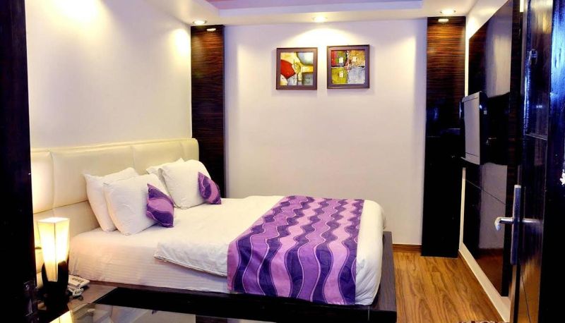 Info - Hotel Elegance