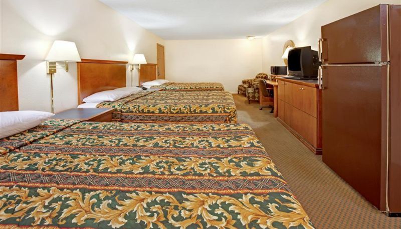 Zimmer - Knights Inn Anadarko