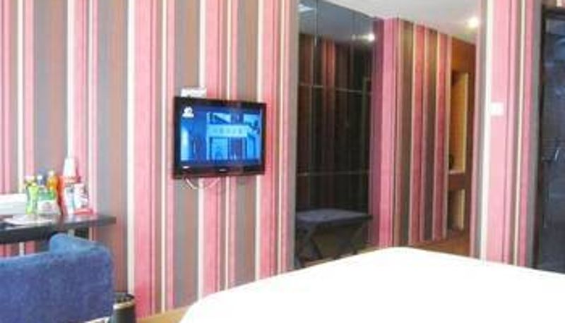 Zimmer - Maple Leaf Yazhi Hotel (Jing'er Road Railway Station Store)