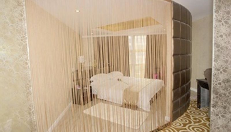 Zimmer - Haiyi Fang Theme Hotel (Oriental High Speed Rail Station Store)