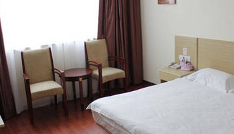 Zimmer - Gemeng Hotel (Huai'an Institute of Technology Aimin Road Food City Store)