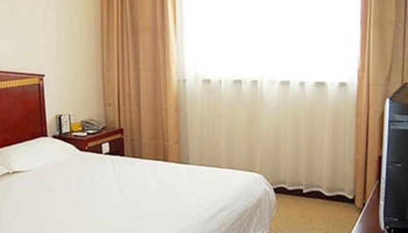 Zimmer - Film City Hotel