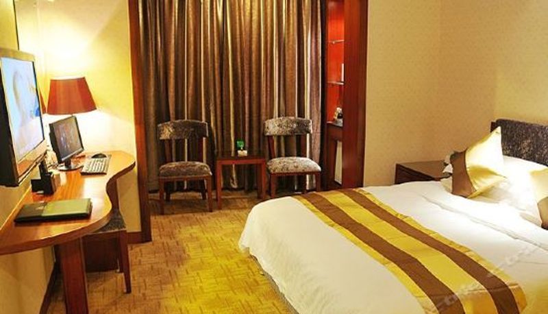 Camera business - Yi Long Hotel