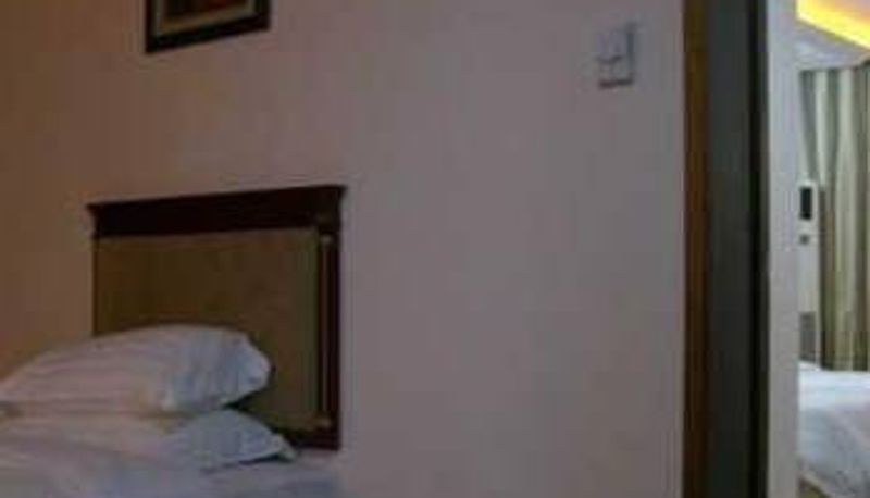 Camera - Ruifeng Hotel