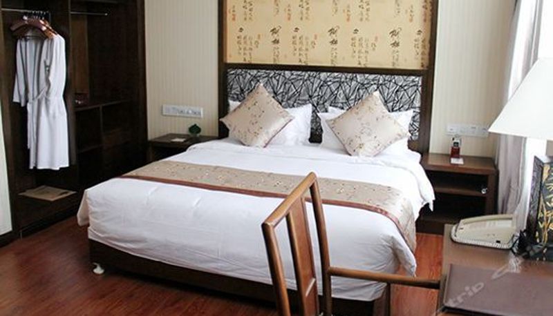 Tripla - Chaxi Town Resort