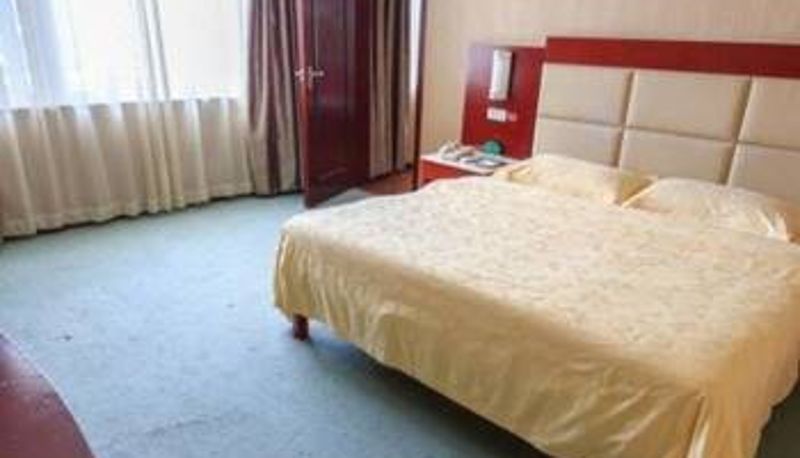 Room - Baodu Hotel (Liuzhou Wanda Plaza Branch)