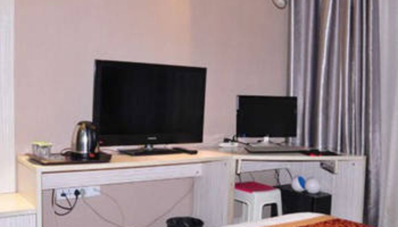 Zimmer - New Hardware Express Hotel (Dennis David Tiandi Branch at Railway Station)