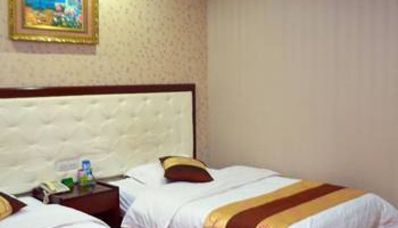 Room - Luocheng Business Hotel