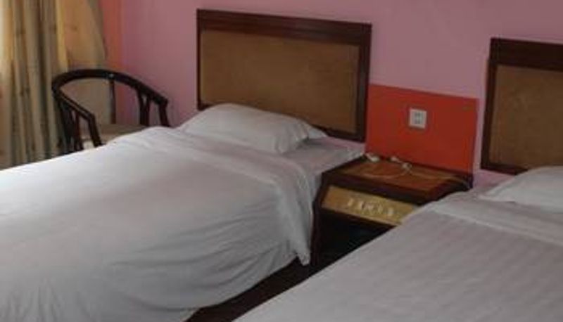 Zimmer - LUSHAN JINSHENG HOTEL