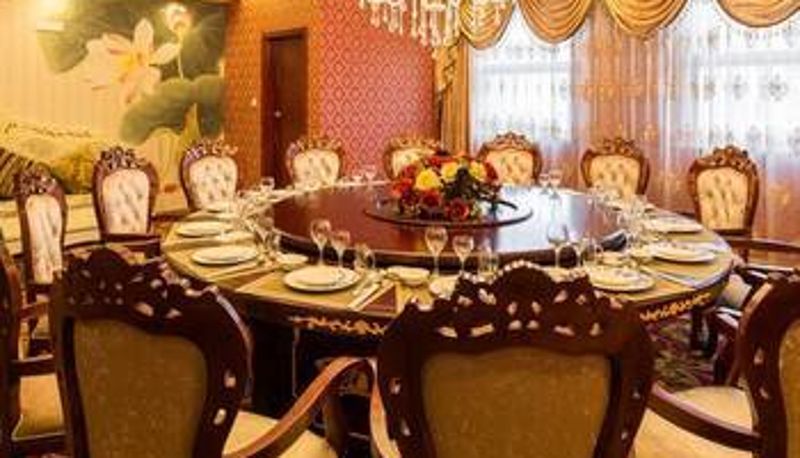 Frühstücksraum innerhalb des Restaurants - Yuehu Hotel