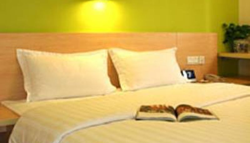 Außenansicht - 7 Days Hotel (Shaoguan Fengcai Building Pedestrian Street Branch)
