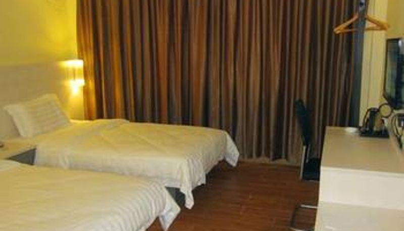 Zimmer - Noting Chain Hotel (Shaoguan Xihe Bus Station Store)