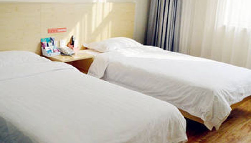 Zimmer - Nan'ao Yuebaike Business Hotel (Wanda Store)