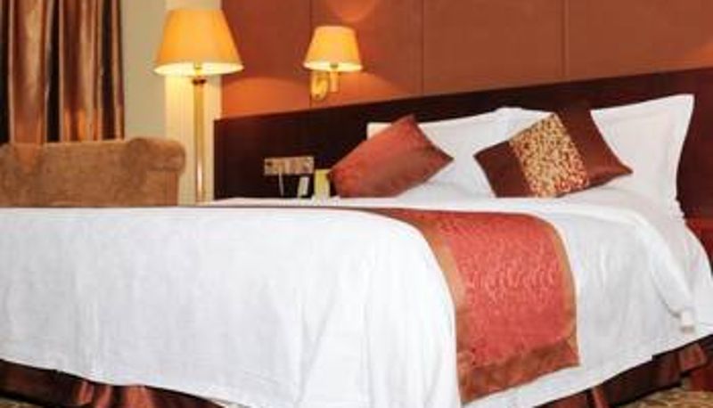 Camera - New Crown Hotel