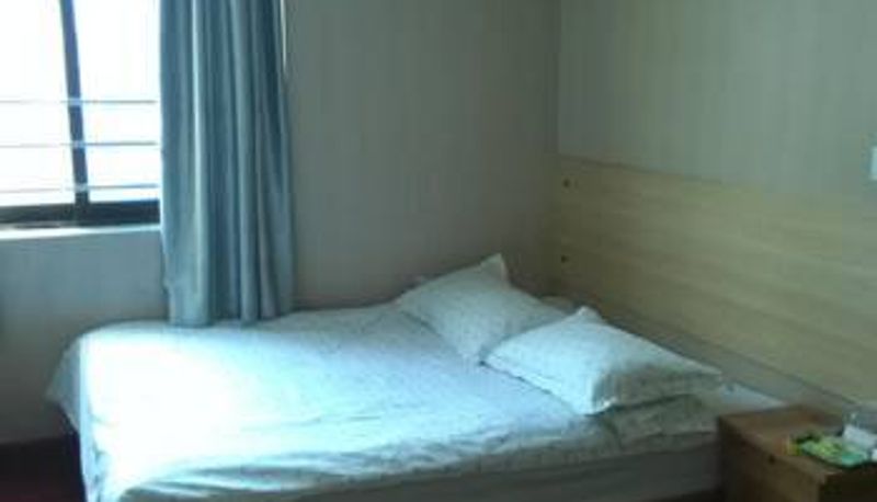Zimmer - Yingruo Hotel (Huanghelou Branch)