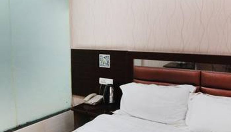 Zimmer - One Plus One Business Hotel (Liuduqiao Subway Station Store)