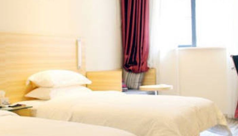 Camera - City Convenience Hotel (Wuhan Hanzheng Street Kaide Plaza Store)