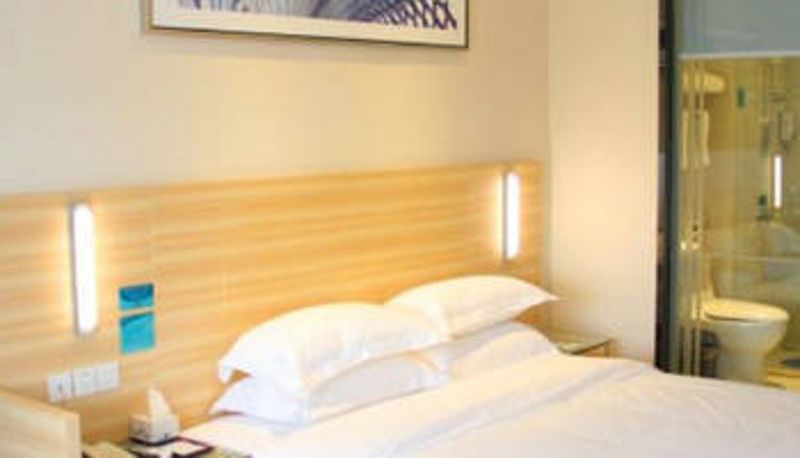 Camera - City Convenience Hotel (Wuhan Hanzheng Street Kaide Plaza Store)