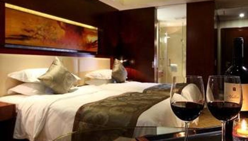 Camera - Chummy Resort Hotel